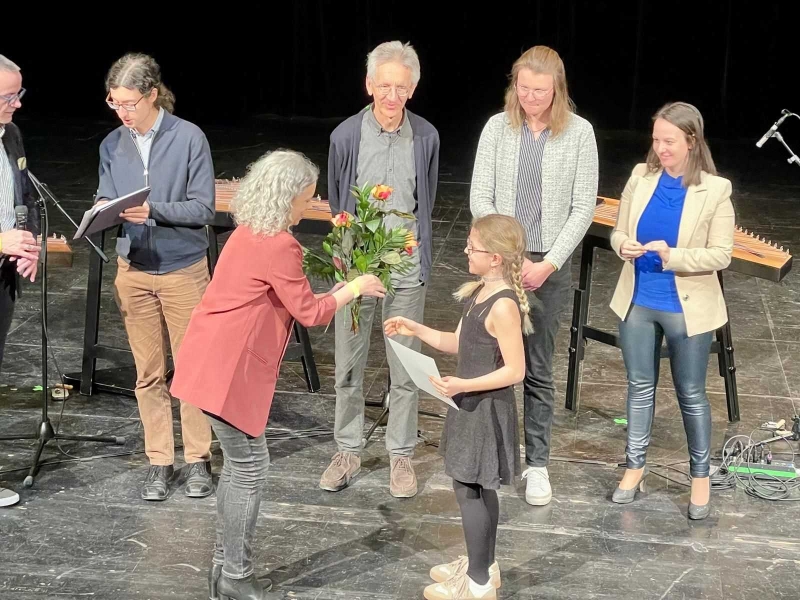 RAphaela Schwaninger 11.Internationaler Wettbewerb für Zither in München (3).jpg